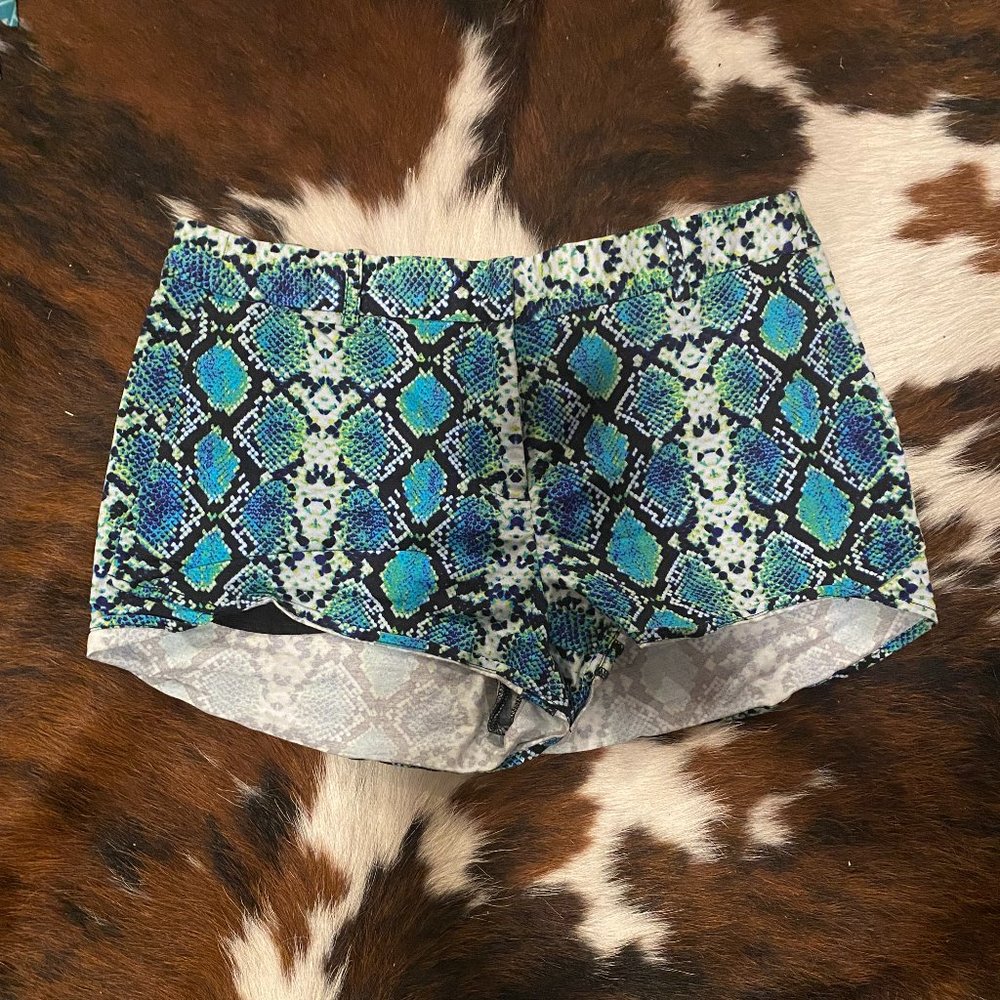 BCBGMAXAZRIA SHORTS - LT. AQUA BLUE